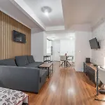 Zizkovzen Apartment By Rentez