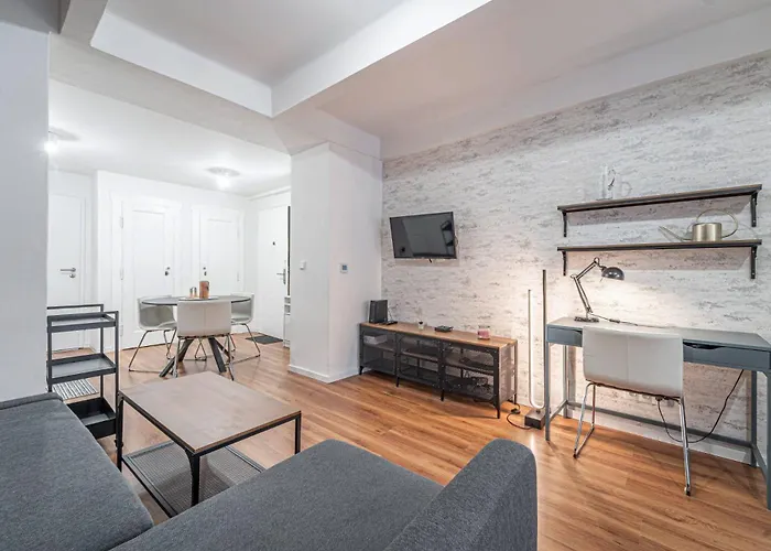 Zizkovzen Apartment By Rentez